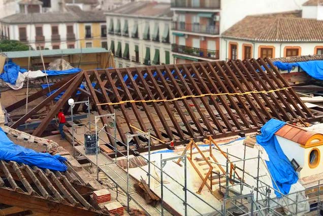 Rehabilitación de cubiertas Facultad de Derecho de Granada