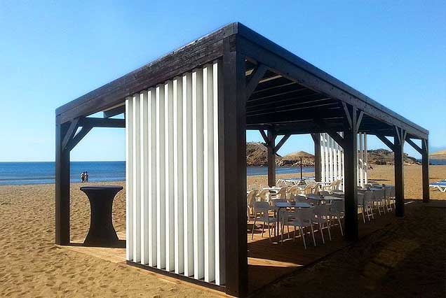 Pérgola de diseño minimalista blanco y negro desmontable